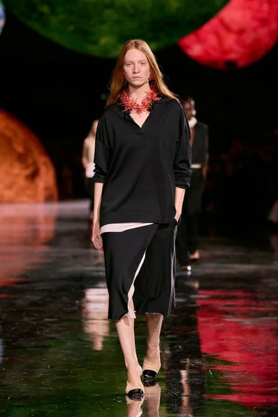 Look 7